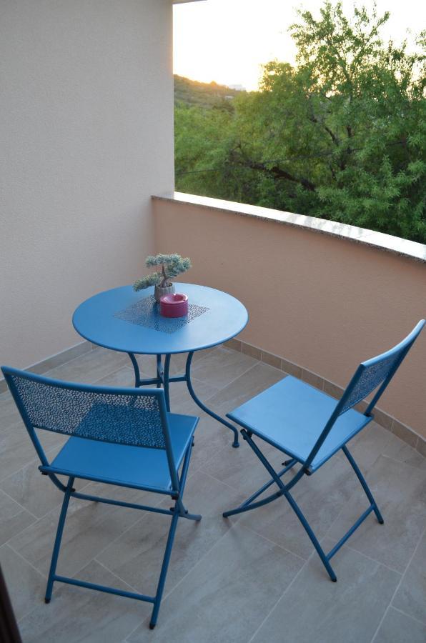 Apartmani V&V - New Apartments Murter Exterior foto